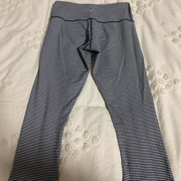 lululemon cropped gingham leggings - Picture 2 of 2